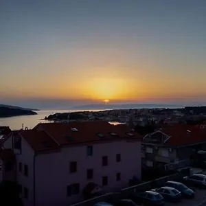 panorama-sunset-apartments.primorje-gorskikotar.com/